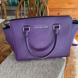 Michael Kors purse